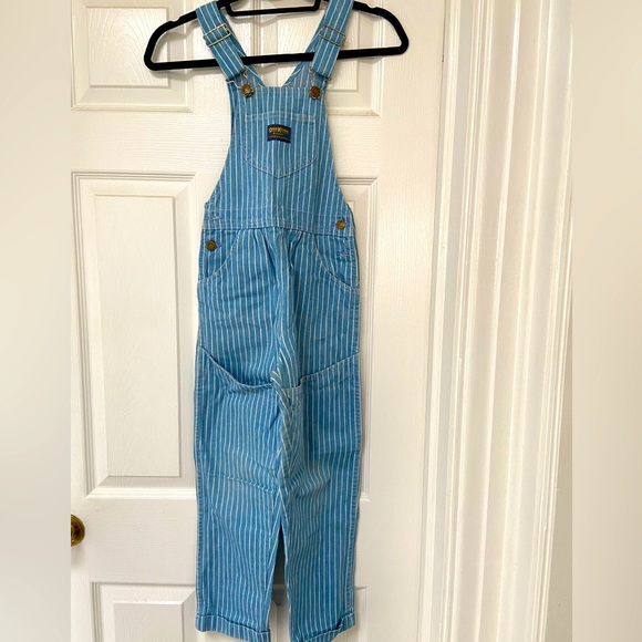 Kid’s Vintage 1980s OshKosh B’gosh overalls - Picture 1 of 6